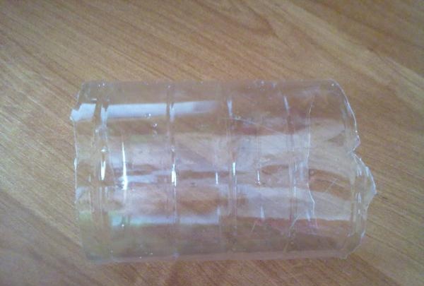 EHBO-doos gemaakt van plastic flessen