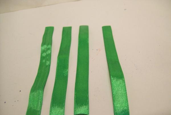 cintas azules y verdes