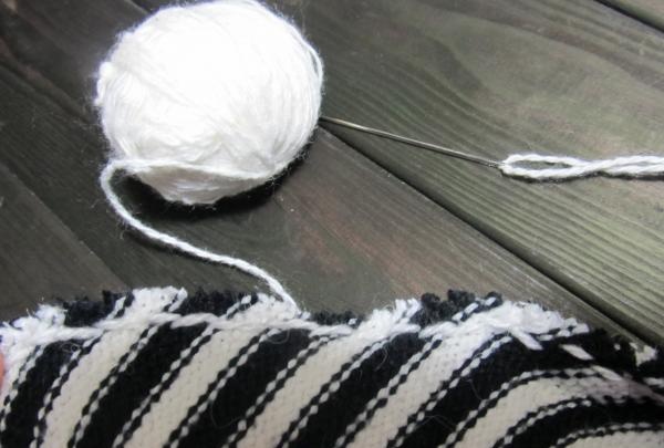 Reutilizarea unui pulover vechi și șosete