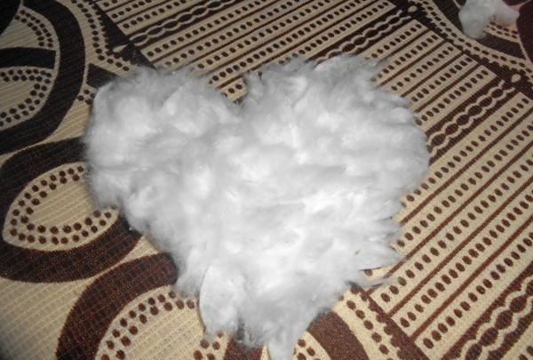 Angel made of cotton pads
