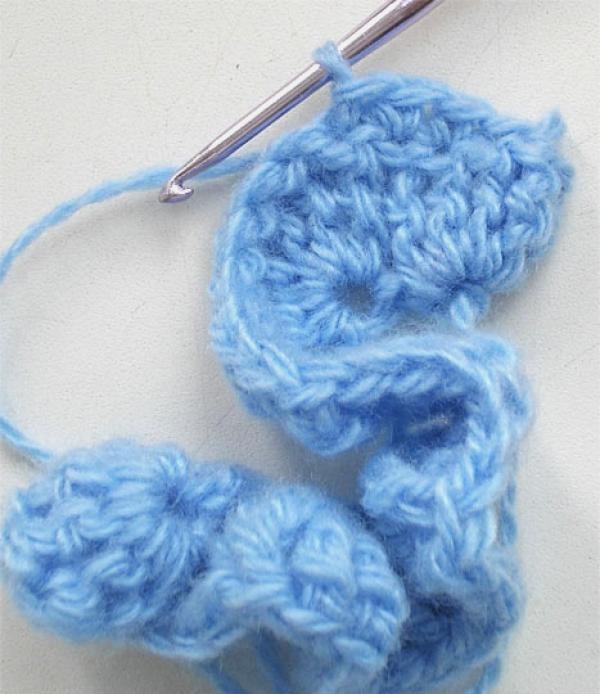 Como fazer uma rosa azul em crochê