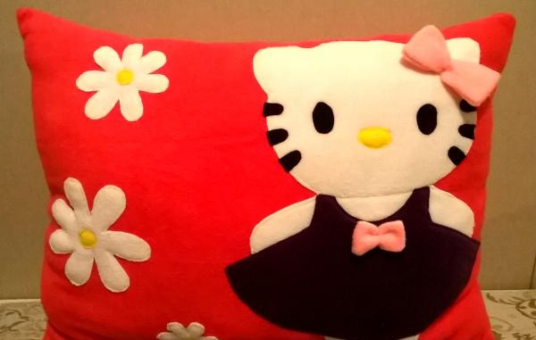 Kitty kūdikio pagalvė