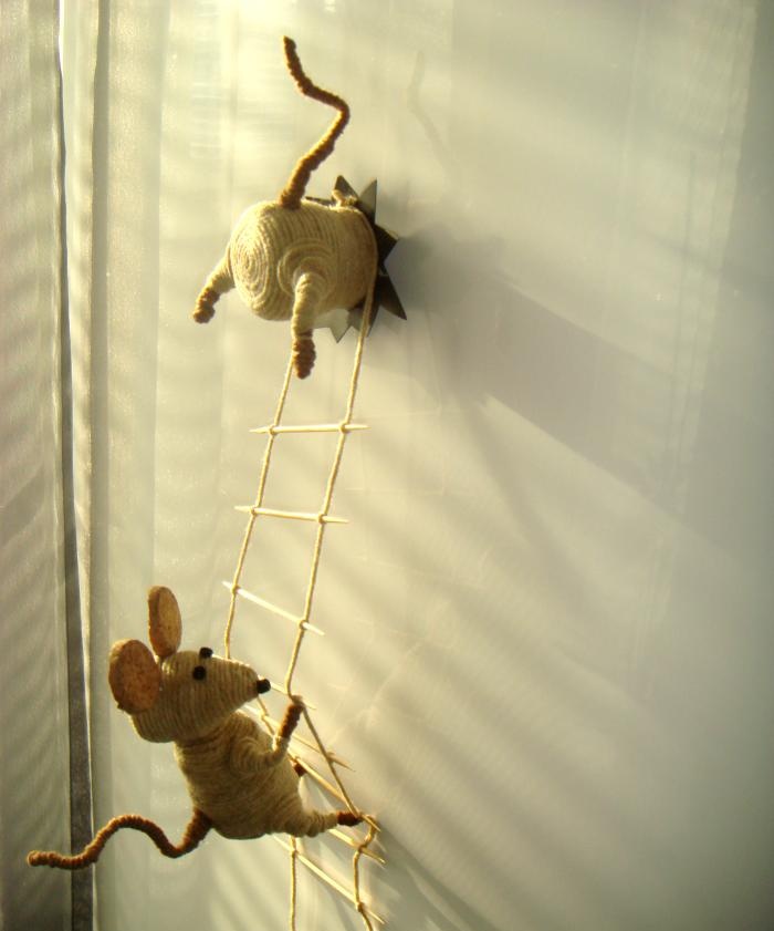 מגנט למקרר עכברים גנבים