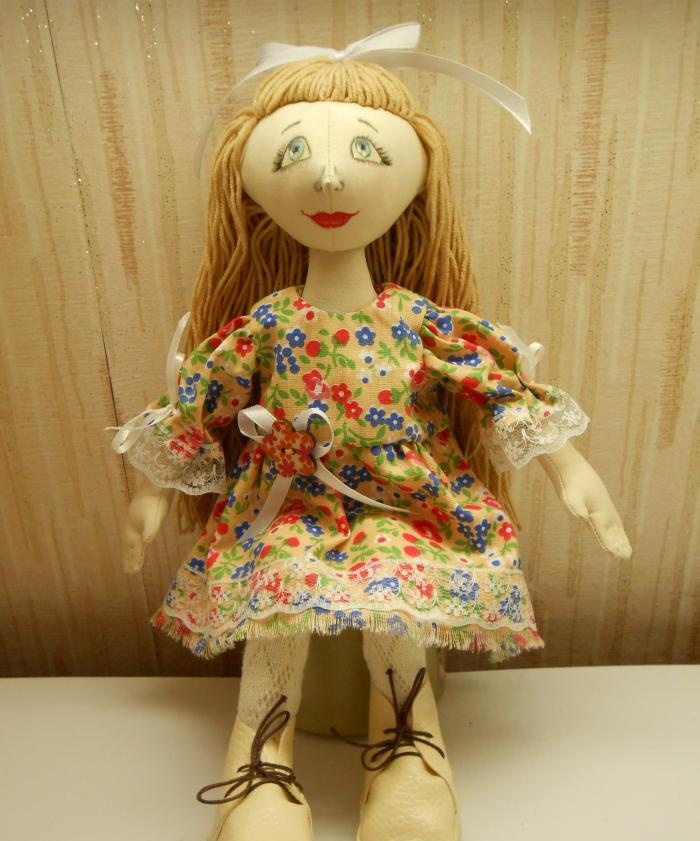 Jak krok po kroku uszyć lalkę tekstylną