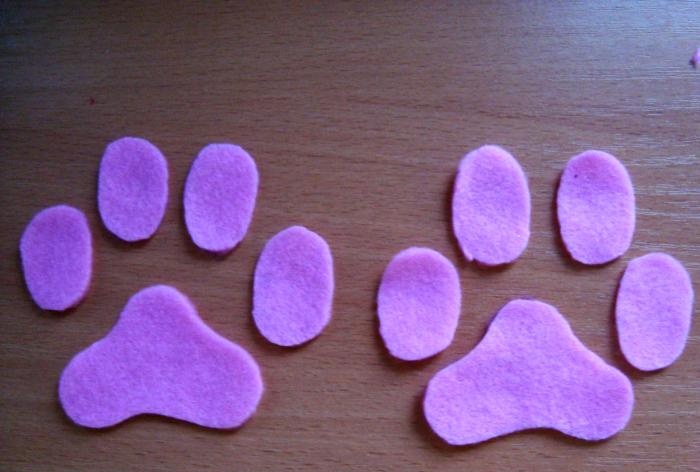 การตกแต่งถุงมือ อุ้งเท้าของแมว