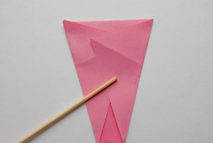 Hvordan man laver en elefant ved hjælp af origami teknik