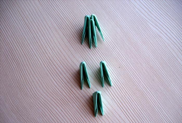 Modüler origami tekniğini kullanan kaktüs