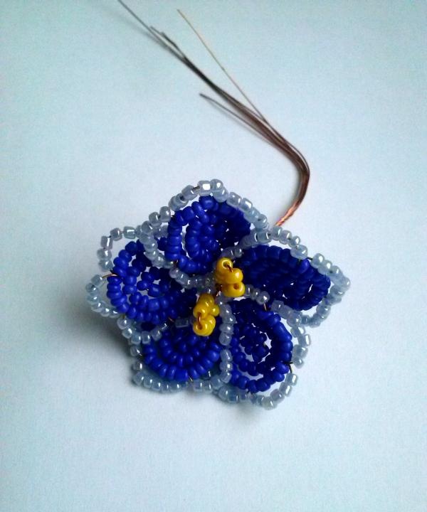 Terry violet made of beads