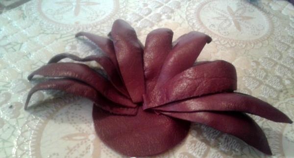 Leather flower