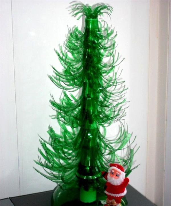 Christmas tree from a plastic bottle