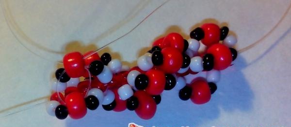 Spiral strand of beads