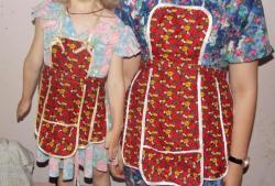 Apron “Chamomile” for mother and daughter
