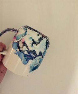 Master class on decorating a unique mug
