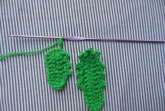 Crochet tropical applique for summer t-shirt