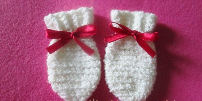 Crochet menggaru sarung tangan untuk bayi baru lahir