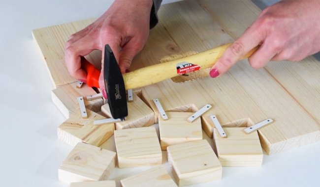 Wie man eine moderne Holzuhr herstellt