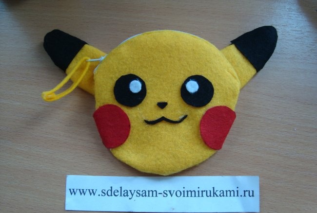 Felt Pikachu children's wallet
