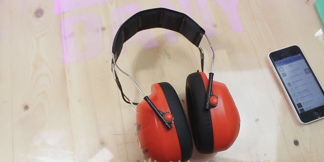 Ακουστικά από ηχεία bluetooth