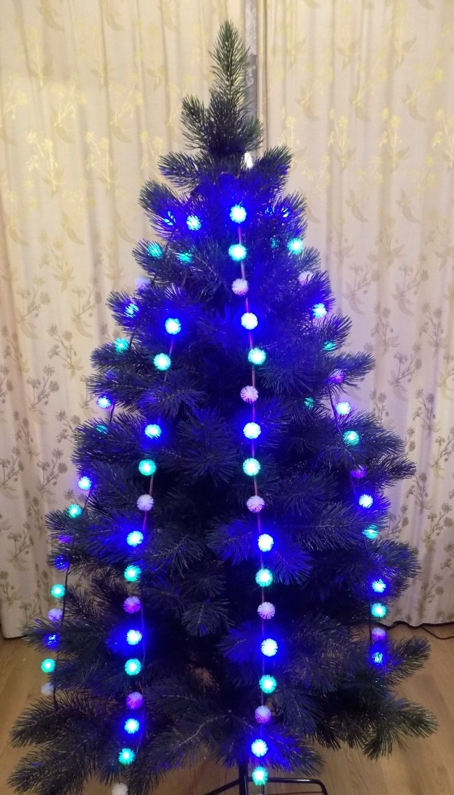 Volumetric LED garland para sa Christmas tree
