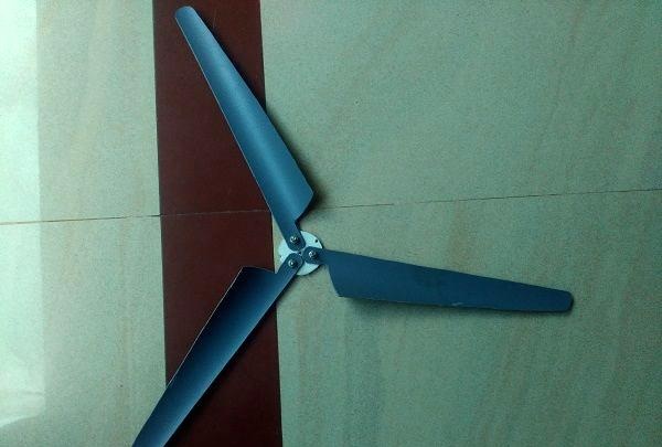 Hvordan lage en liten vindgenerator