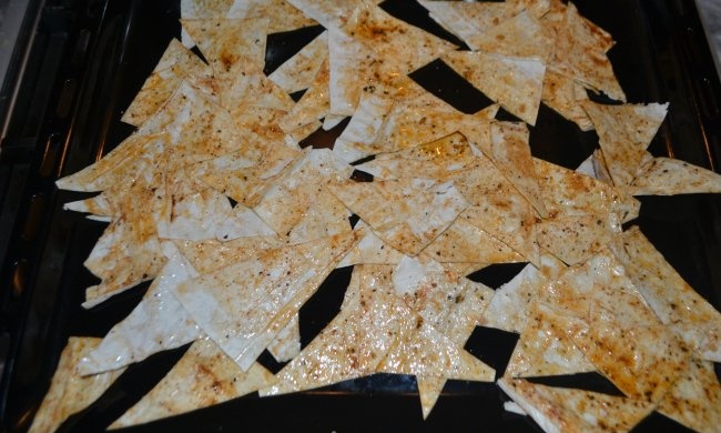 Homemade pita chips