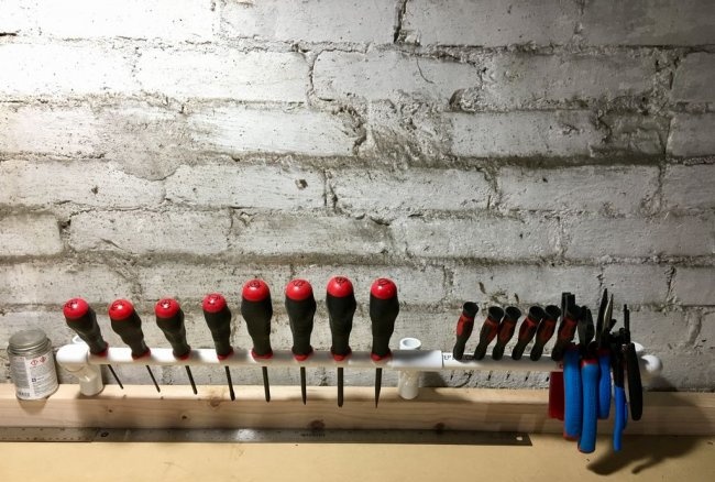 PVC pipe tool stand