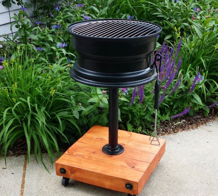 Brazier made from a wheel rim without welding