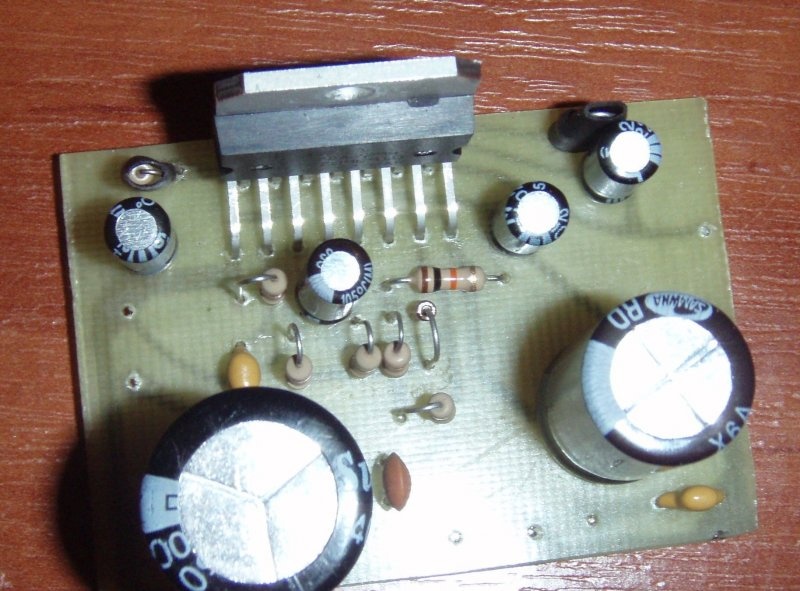 Amplificador preparat al TDA7294