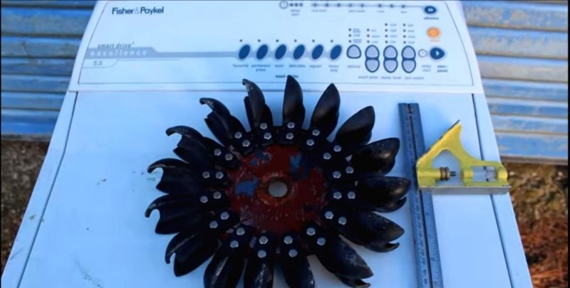 Conversione del generatore elettrico del motore di una lavatrice