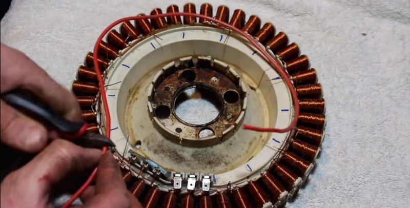 Elektrische generatorombouw van de motor van een wasmachine