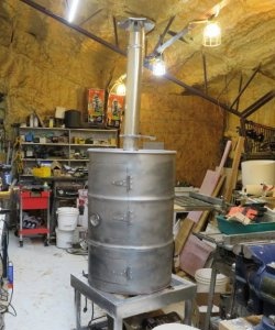 Electric malamig pinausukang smokehouse mula sa isang bariles