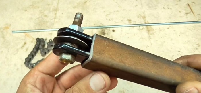 Simple pipe cutter
