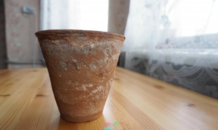 Como renovar um vaso de flores de barro