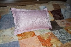 How to quickly and inexpensively update decorative pillows