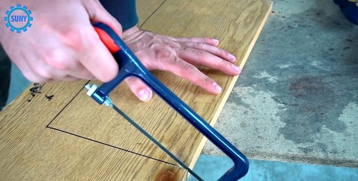 How to easily secure a hand-held power tool