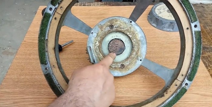 How to remove a magnet without breaking it