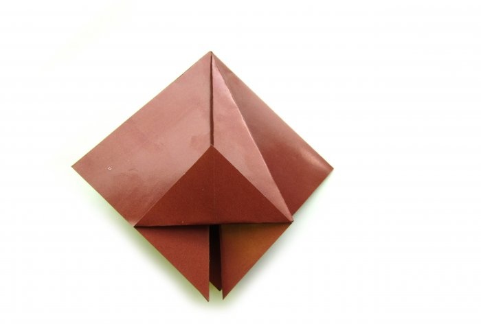 Paano gumawa ng Christmas tree gamit ang origami technique