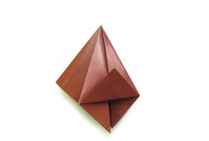 Como fazer uma árvore de Natal na técnica de origami