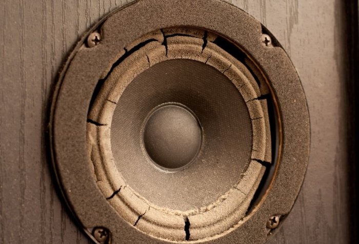 Reparation och restaurering av gamla högtalare