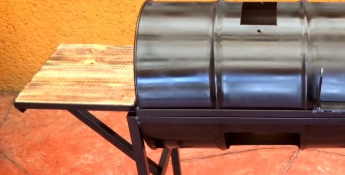 Metal Barrel Grill i fuld størrelse
