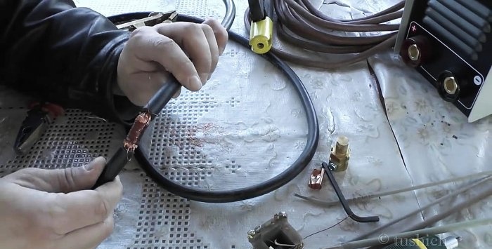 Conexión sencilla del cable de soldadura sin necesidad de soldar