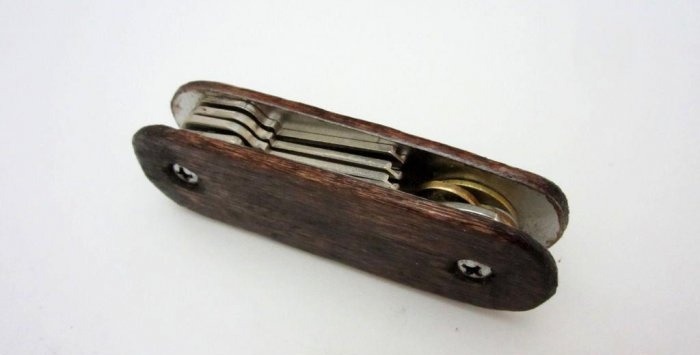 Maginhawang DIY key holder