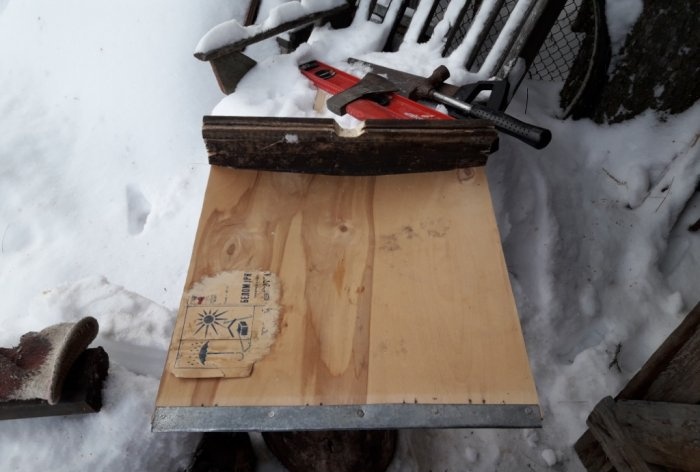 DIY houten sneeuwschep
