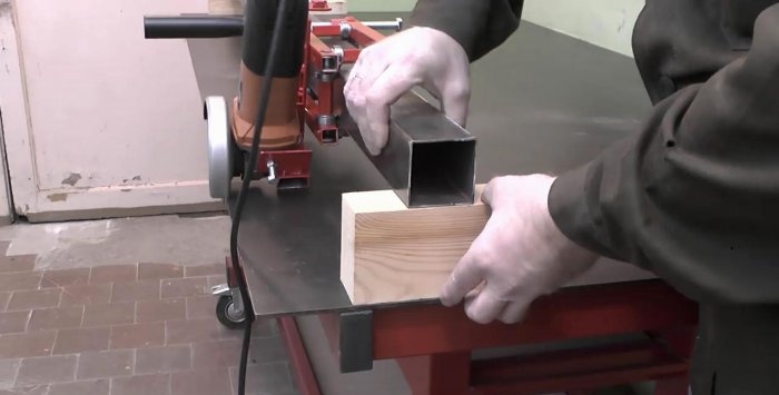 Výroba dlouhého řezacího stojanu pro úhlovou brusku
