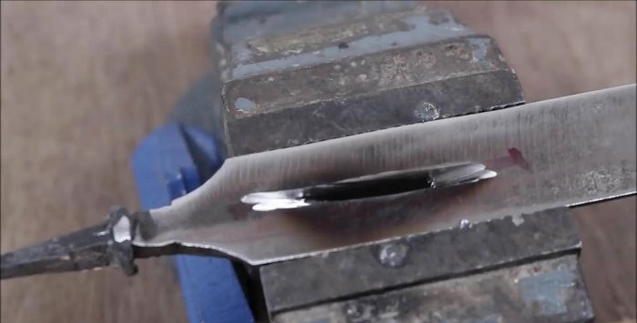 Assembling an electric chisel from a drill