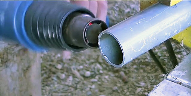 Kā savienot PVC caurules bez savienotāja