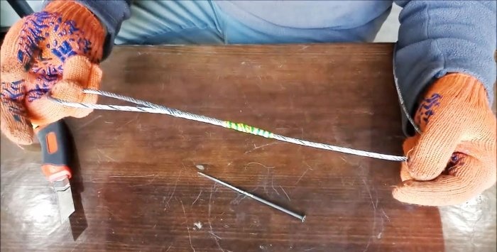 Comment tresser le bout d'une corde en boucle