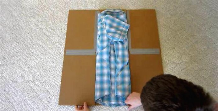 Board for quickly folding clothes