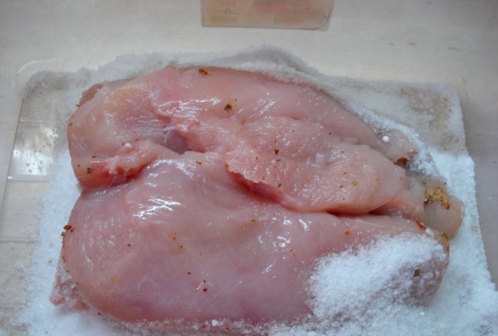 Layered chicken breast basturma