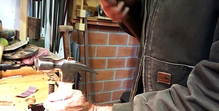 Making a new hammer handle